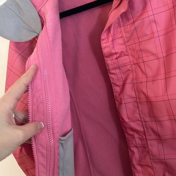 The North Face girls jacket - Picture 11 of 14